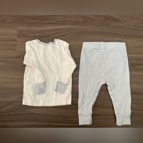Old Navy White and Blue Kids Doctor Pajama Set Soft and Cozy size 6-12M - Picture 2 of 5
